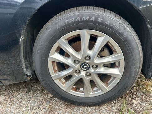 Used 2016 MAZDA MAZDA3 i Touring image 5