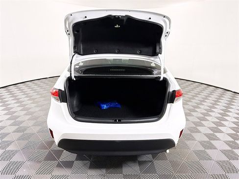 Certified 2025 Toyota Corolla LE image 34