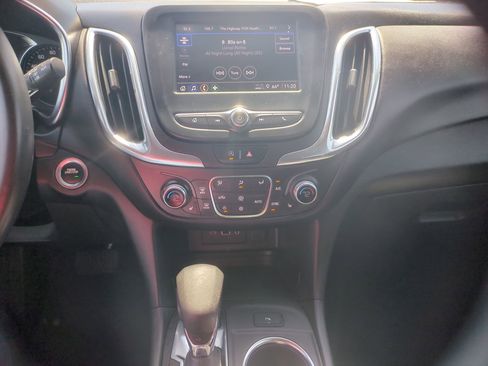 Used 2022 Chevrolet Equinox LT AWD/4WD image 20