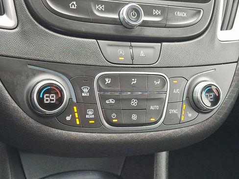 Used 2024 Chevrolet Malibu LT image 16