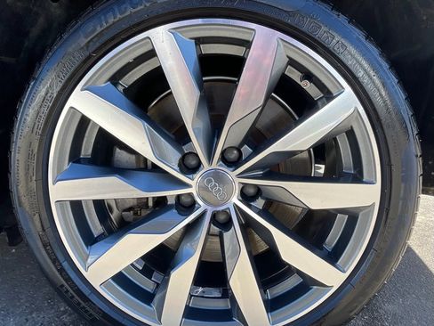 Used 2017 Audi A4 2.0T Premium image 14