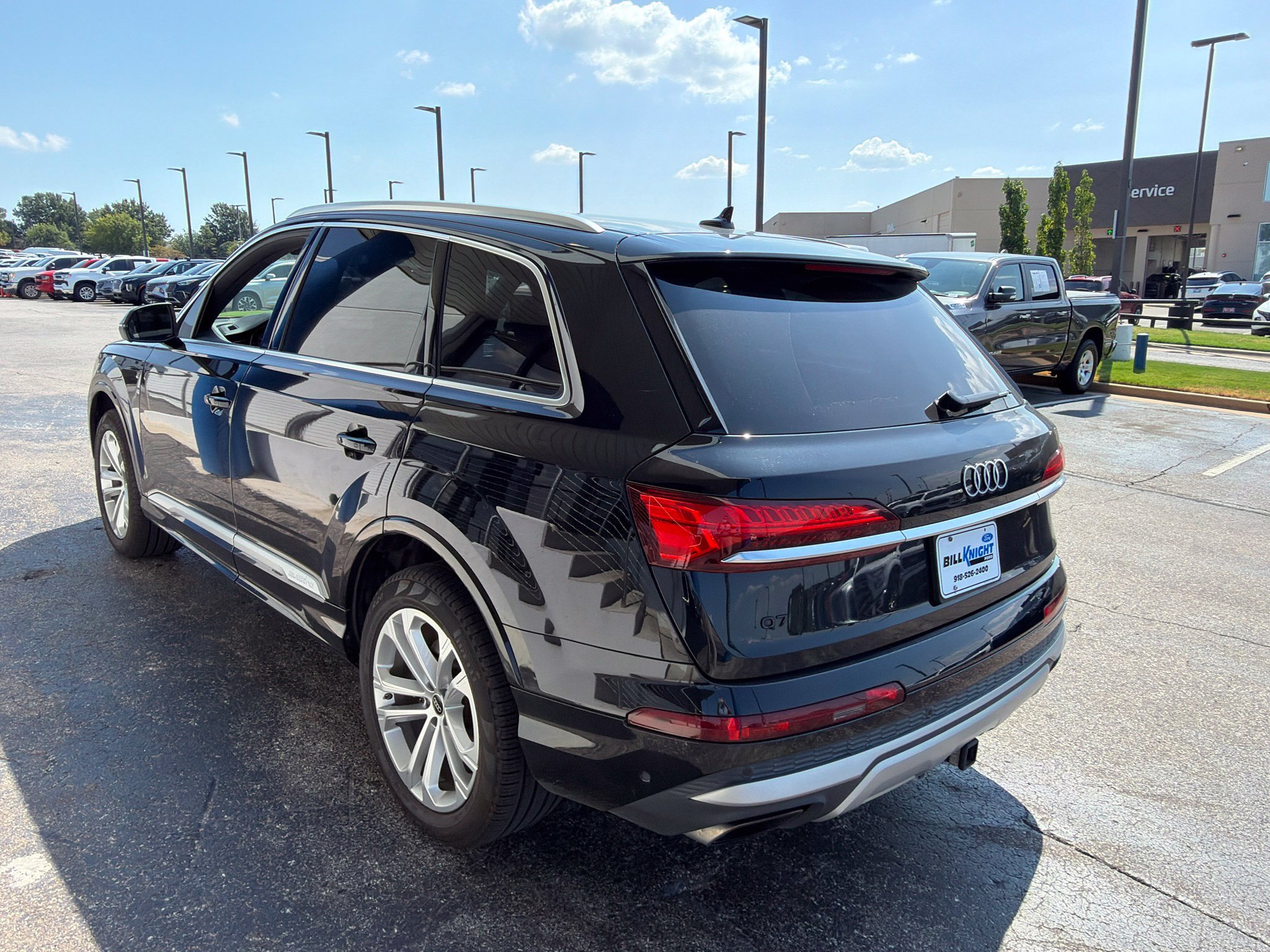 Used 2025 Audi Q7 3.0T Premium Plus AWD/4WD image 2