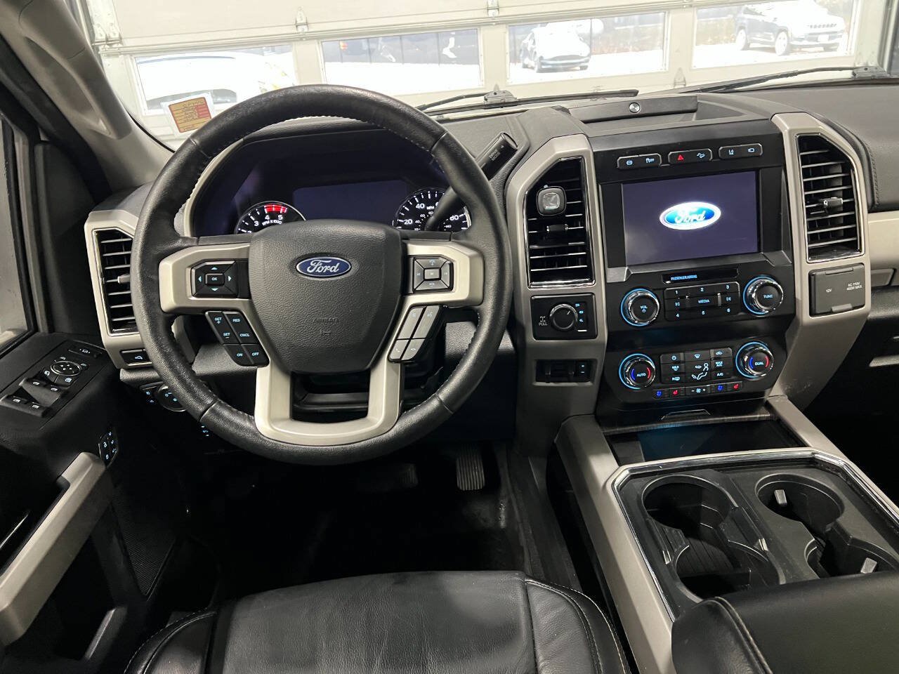 Used 2020 Ford F350 Lariat w/ Chrome Package AWD/4WD image 8
