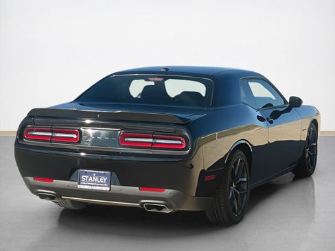 Used 2022 Dodge Challenger R/T w/ Blacktop Package image 7