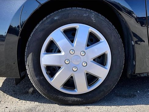 Used 2014 Toyota Corolla LE image 34