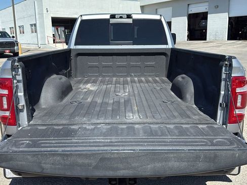 Used 2024 RAM 3500 Limited w/ Towing Technology Group image 24
