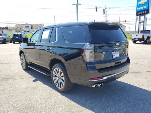 Used 2025 Chevrolet Tahoe High Country AWD/4WD image 3