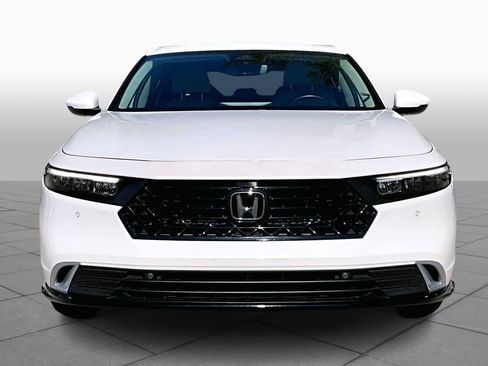 Used 2023 Honda Accord Touring image 3