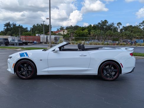 Used 2016 Chevrolet Camaro SS RWD image 3