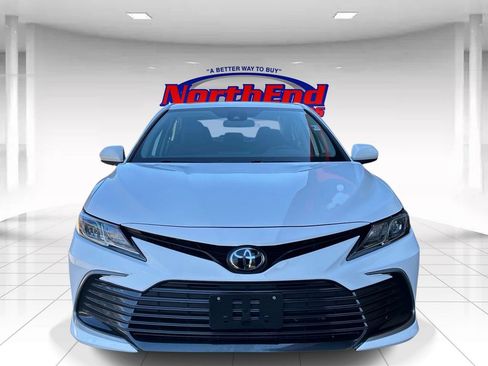Used 2024 Toyota Camry LE FWD image 8