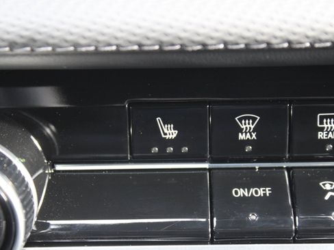 New 2026 Chevrolet Equinox LT image 13