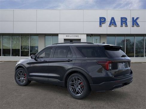 New 2026 Ford Explorer ST-Line w/ ST-Line Street Pack image 5