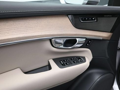 New 2026 Volvo XC90 B6 Plus w/ Protection Package Premier image 12