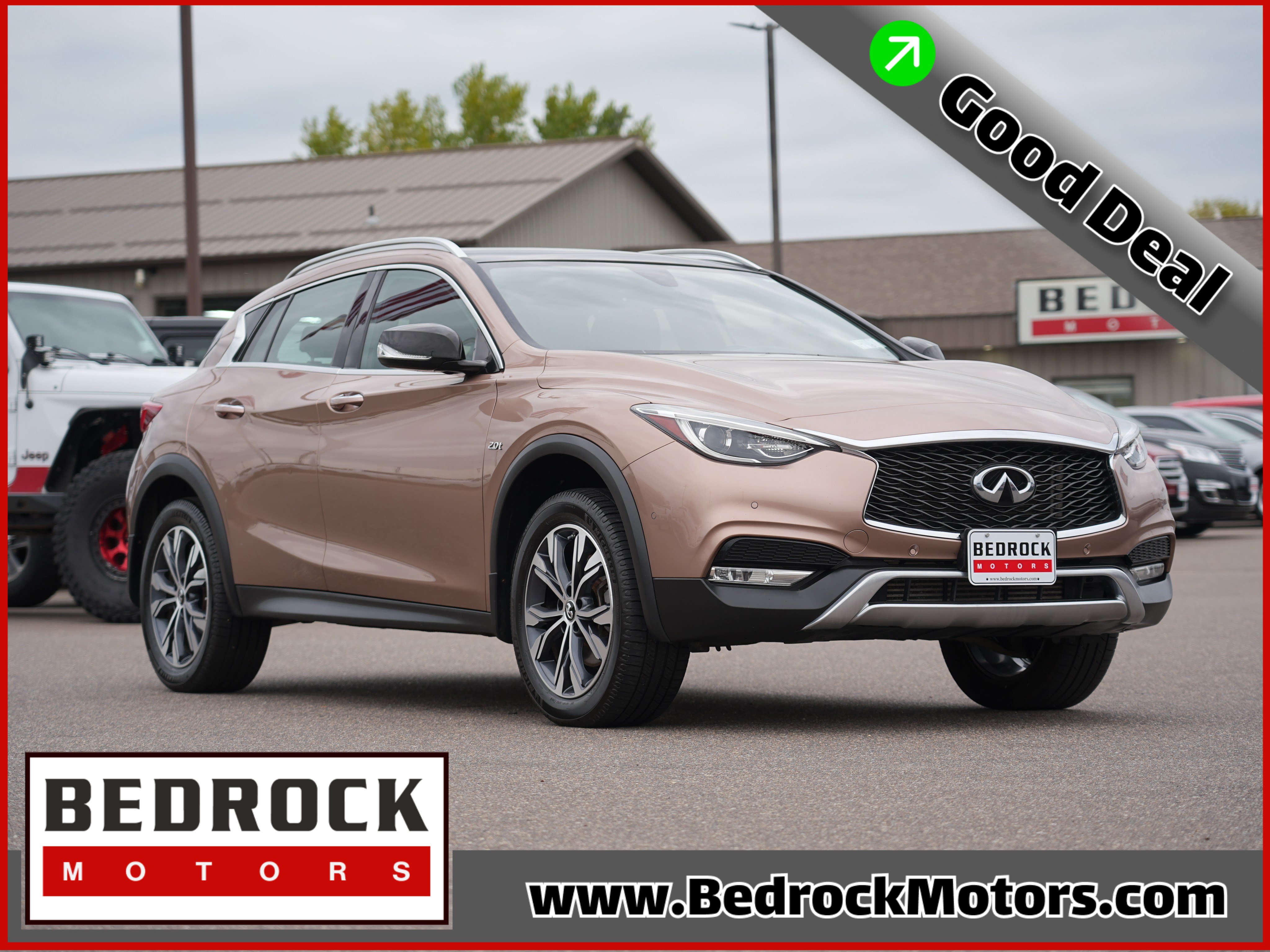 Used 2017 INFINITI QX30 Premium w/ Navigation Package AWD/4WD image 1