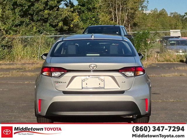 Certified 2025 Toyota Corolla LE FWD image 4
