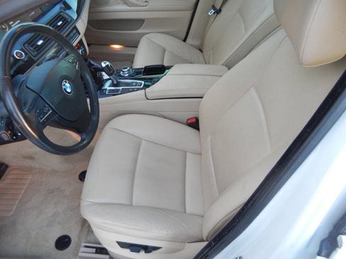 Used 2012 BMW 535i xDrive Sedan image 28