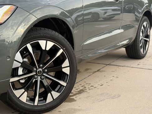 New 2026 Volvo XC60 B5 Plus w/ Protection Package Premier image 8