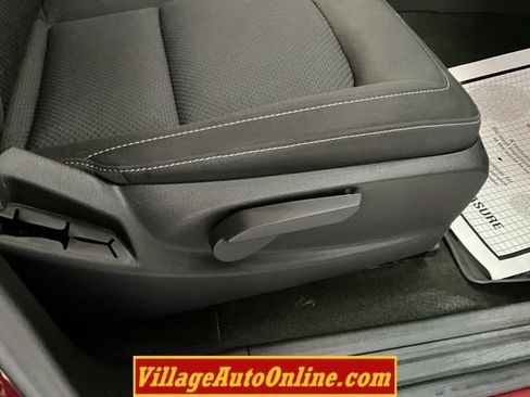 Used 2018 Chevrolet Colorado LT w/ LT Convenience Package AWD/4WD image 37