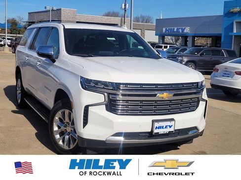 Used 2023 Chevrolet Suburban Premier image 1