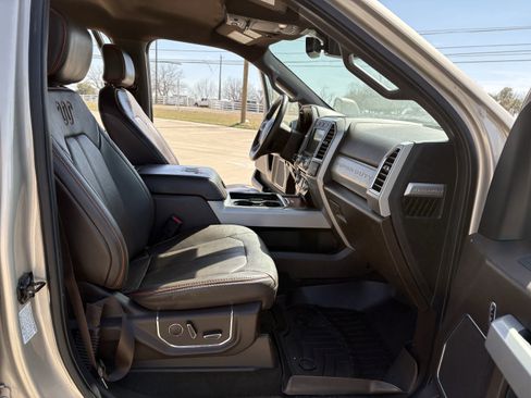 Used 2017 Ford F350 King Ranch image 12