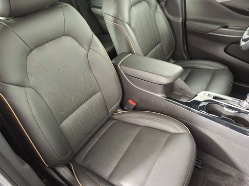 Used 2024 Buick Envista Avenir image 30