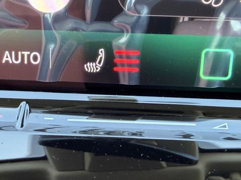 New 2026 Volkswagen Tiguan SE image 25