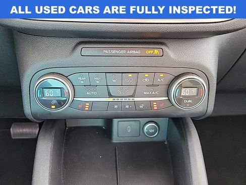 Used 2020 Ford Escape Titanium AWD/4WD image 22