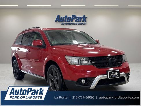 Used 2019 Dodge Journey Crossroad image 1