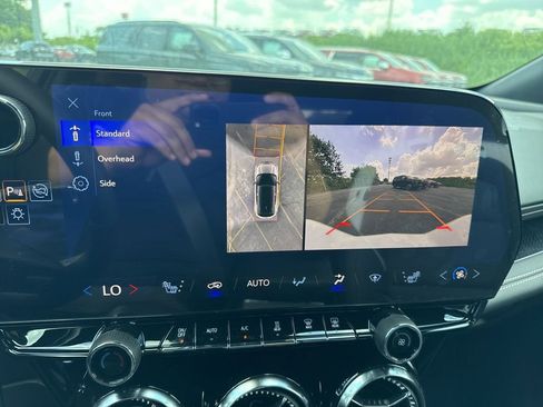 New 2025 Chevrolet Blazer EV LT image 21