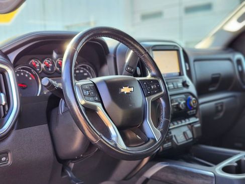 Used 2019 Chevrolet Silverado 1500 LTZ image 17