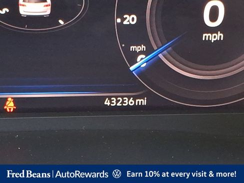 Certified 2023 Volkswagen Atlas SEL AWD/4WD image 28