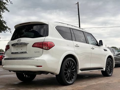 Used 2017 INFINITI QX80 2WD w/ Deluxe Technology Package image 3