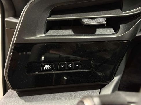 Used 2023 Lexus RZ 450e Premium image 21