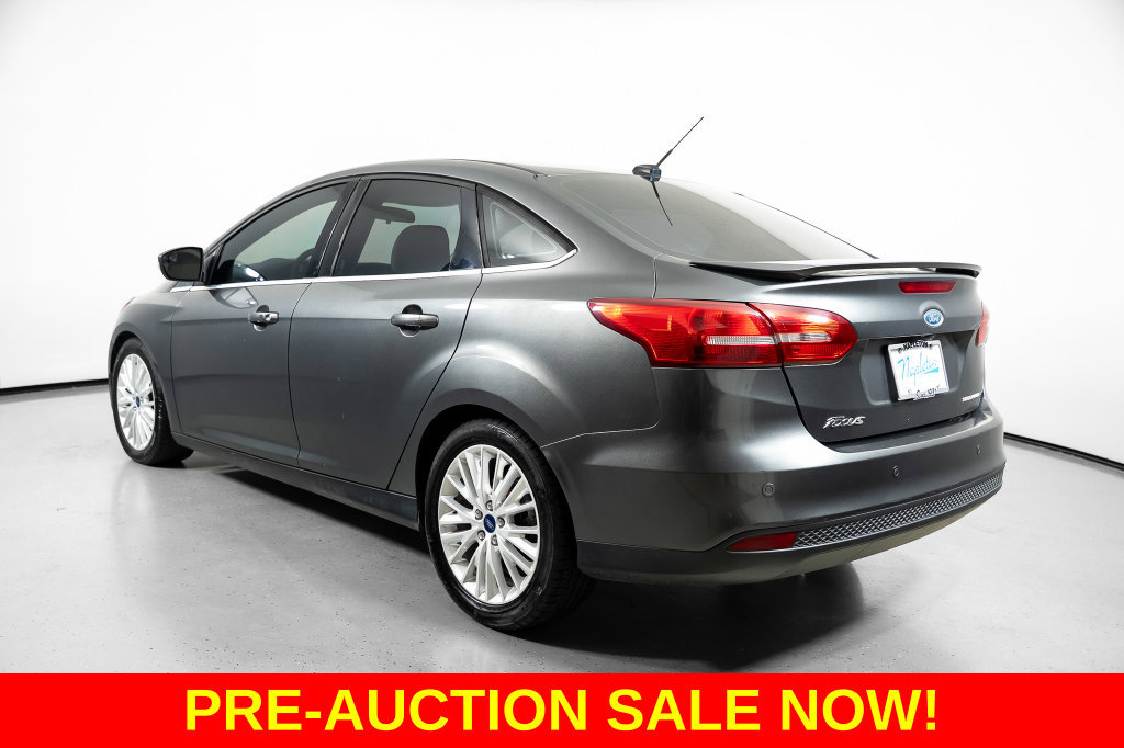 Used 2017 Ford Focus Titanium FWD image 10