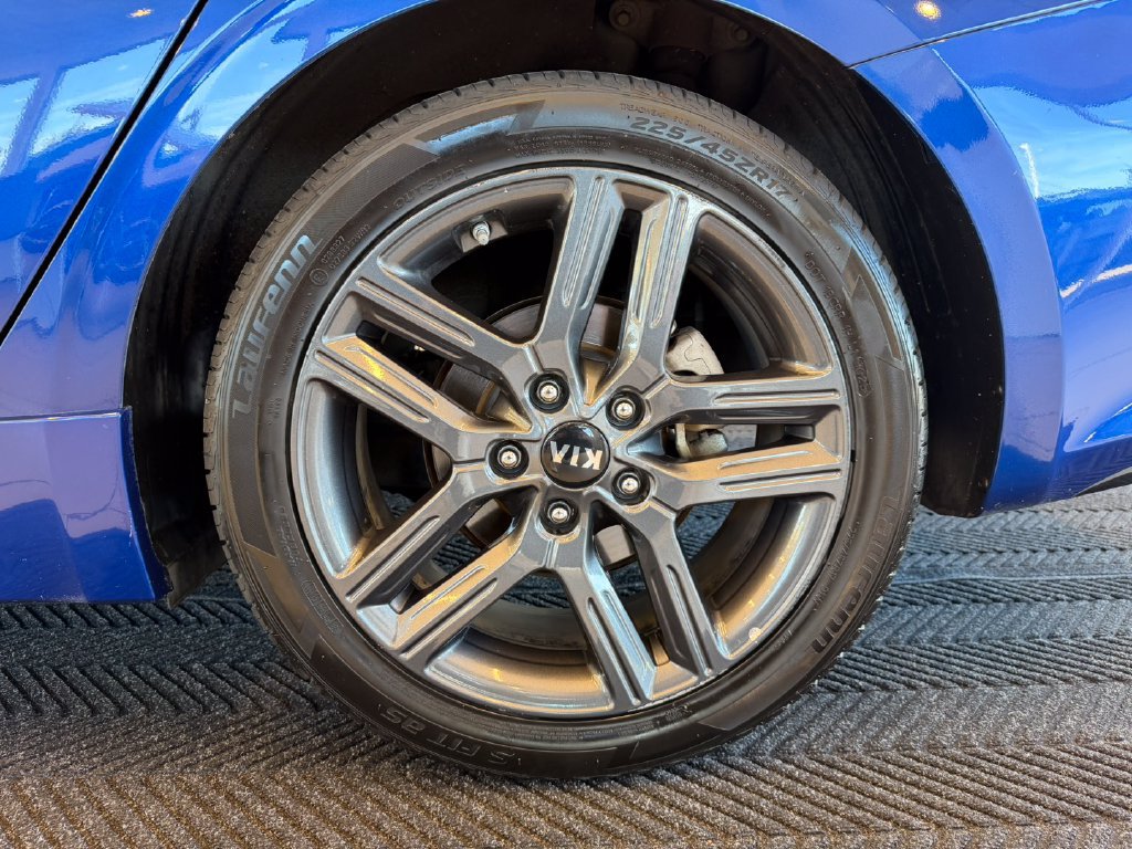Used 2021 Kia Forte GT-Line w/ GT-Line Premium Package FWD image 12