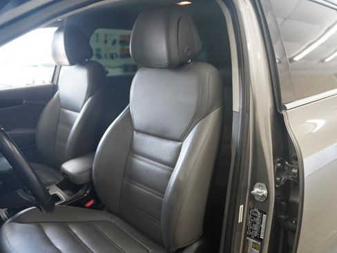 Used 2016 Kia Sorento EX AWD/4WD image 27