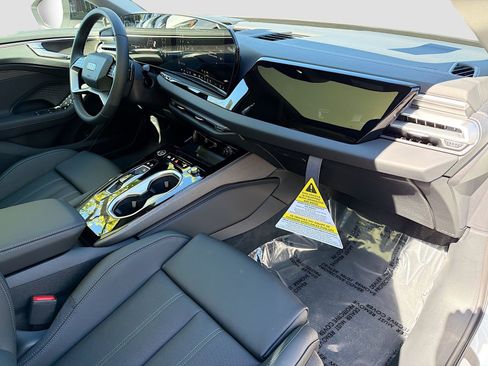 New 2026 Audi A6 Premium Plus image 30