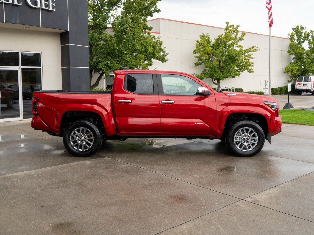 Used 2024 Toyota Tacoma Limited AWD/4WD image 8