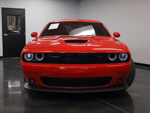 Used 2023 Dodge Challenger R/T Scat Pack w/ Plus Package image 2