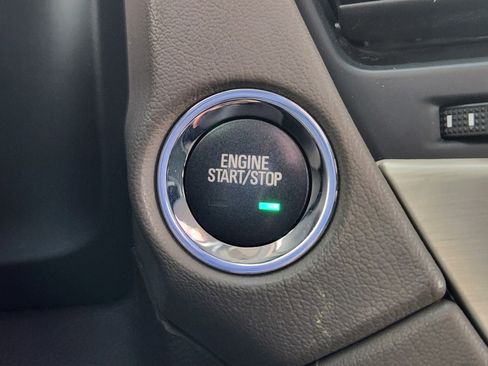 Used 2018 GMC Yukon Denali AWD/4WD image 26