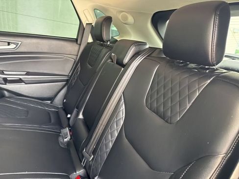 Used 2024 Ford Edge Titanium AWD/4WD image 17