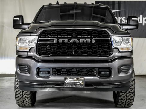 Used 2024 RAM 3500 Tradesman w/ Chrome Appearance Group AWD/4WD image 3