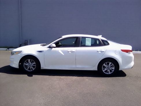 Used 2016 Kia Optima LX image 7