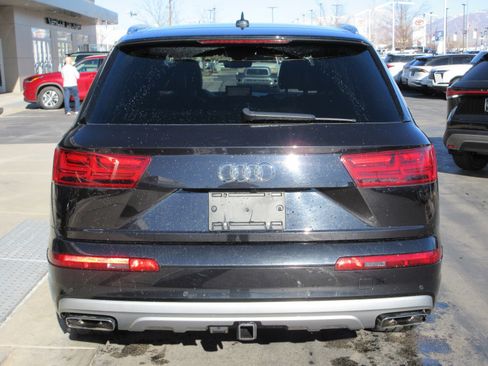 Used 2018 Audi Q7 3.0T Prestige w/ Prestige Package image 7