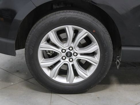 Used 2024 Ford Edge Titanium AWD/4WD image 12
