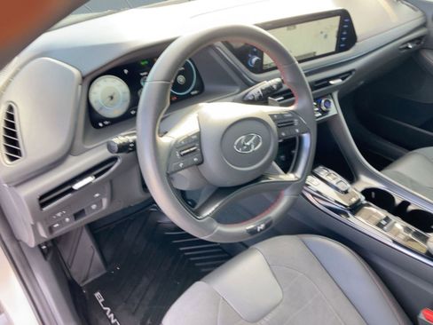 Used 2022 Hyundai Sonata N Line image 4