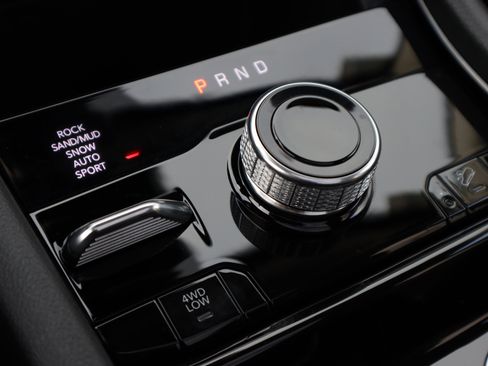 New 2023 Jeep Grand Cherokee 4WD 4xe image 23