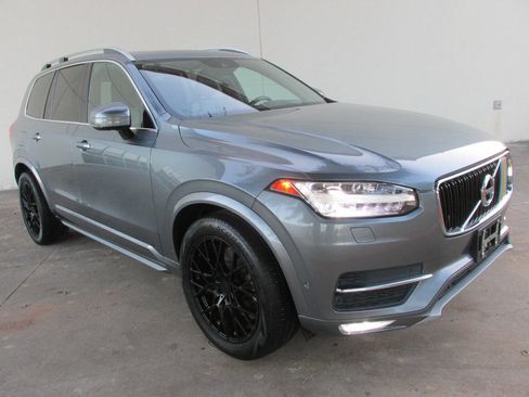 Used 2016 Volvo XC90 T6 Momentum w/ Protection Package Plus image 1