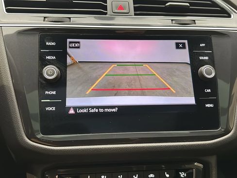 Used 2021 Volkswagen Tiguan SE R-Line AWD/4WD image 30