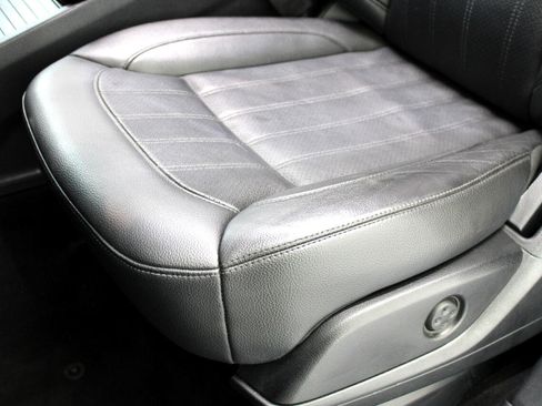 Used 2018 Mercedes-Benz GLS 450 4MATIC w/ Premium Package image 35